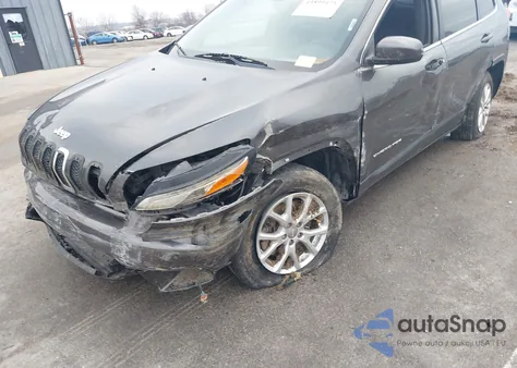 2015 Jeep Cherokee Latitude z USA, uszkodzony, nr VIN 1C4PJMCS8FW541318